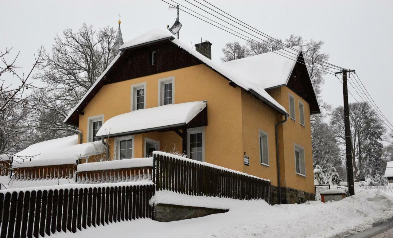 Penzion Pod Kostelem Bublava Exterior foto