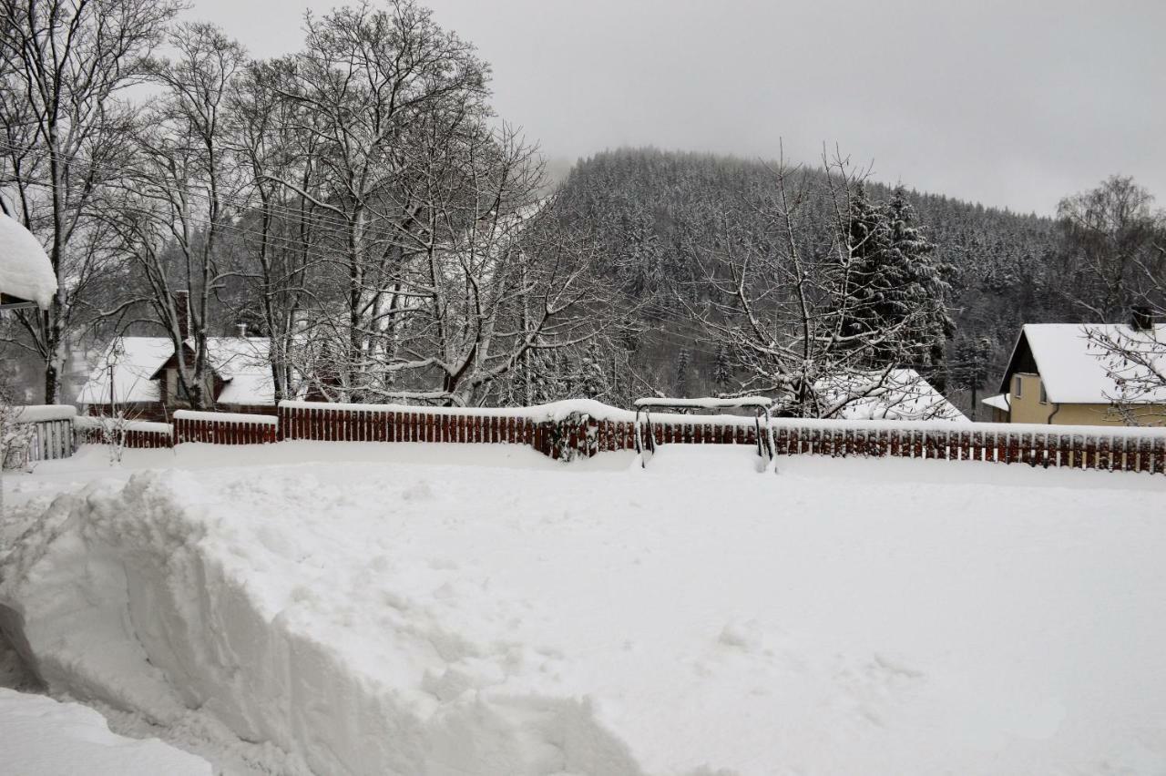 Penzion Pod Kostelem Bublava Exterior foto
